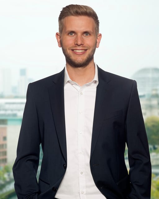 Portraitfoto von Jonas Möllmann